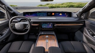 2025 Lincoln Lincoln Navigator Internal Image 2